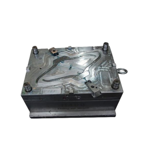 Custom Plastic Injection Clothes Hanger PP Mould From Taizhou