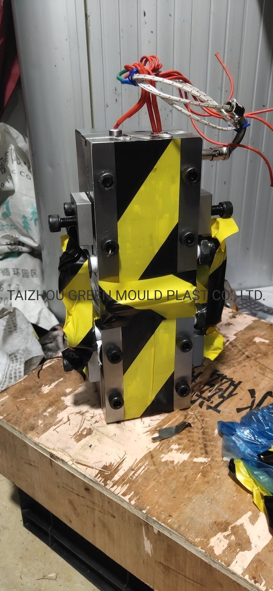 PP Meltblown Non Woven Fabric Molds Moulds for Masks